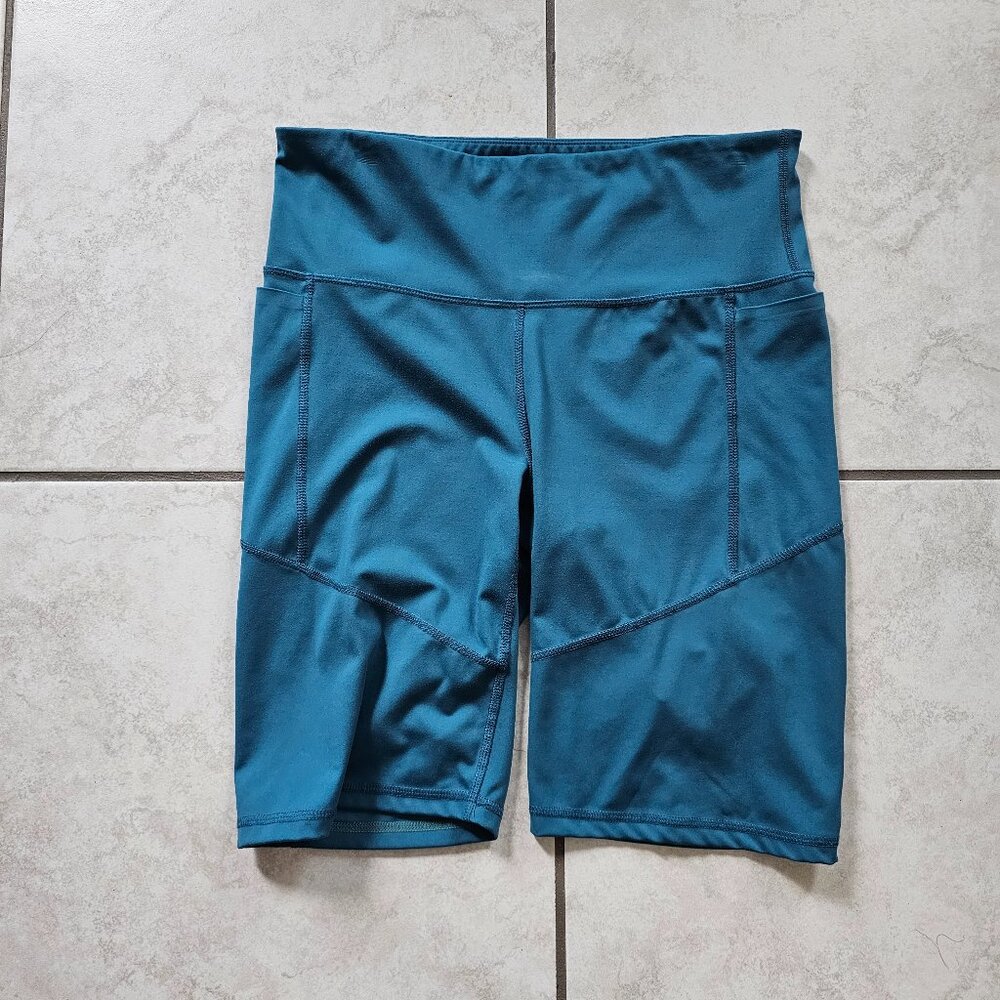 Women's Large Xersion Active Moisture Wicking Anti-Odor Stretch Spandex Shorts